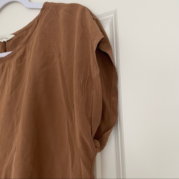 Elizabeth Suzann Josephine Vented Shell In Silk Crepe size M color Moss - Picture 8 of 14